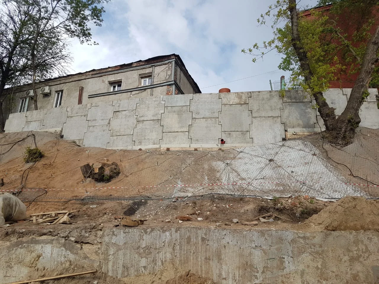 Спасли Крутицкую набережную